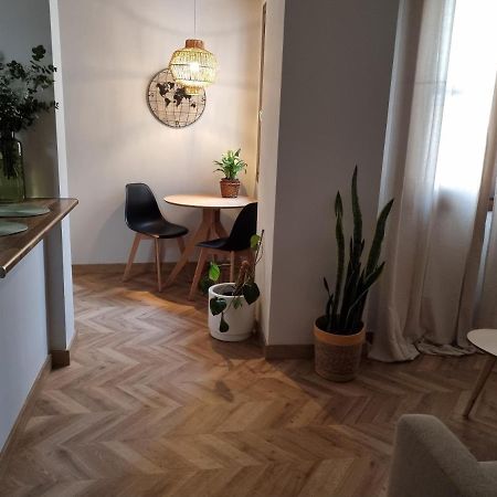 Cozy Apartment In The City Center Granada Exterior foto